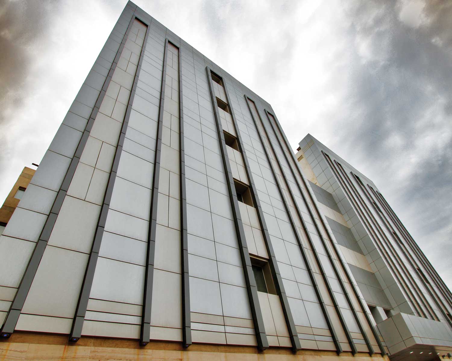 Aria Ahvaz Hospital.