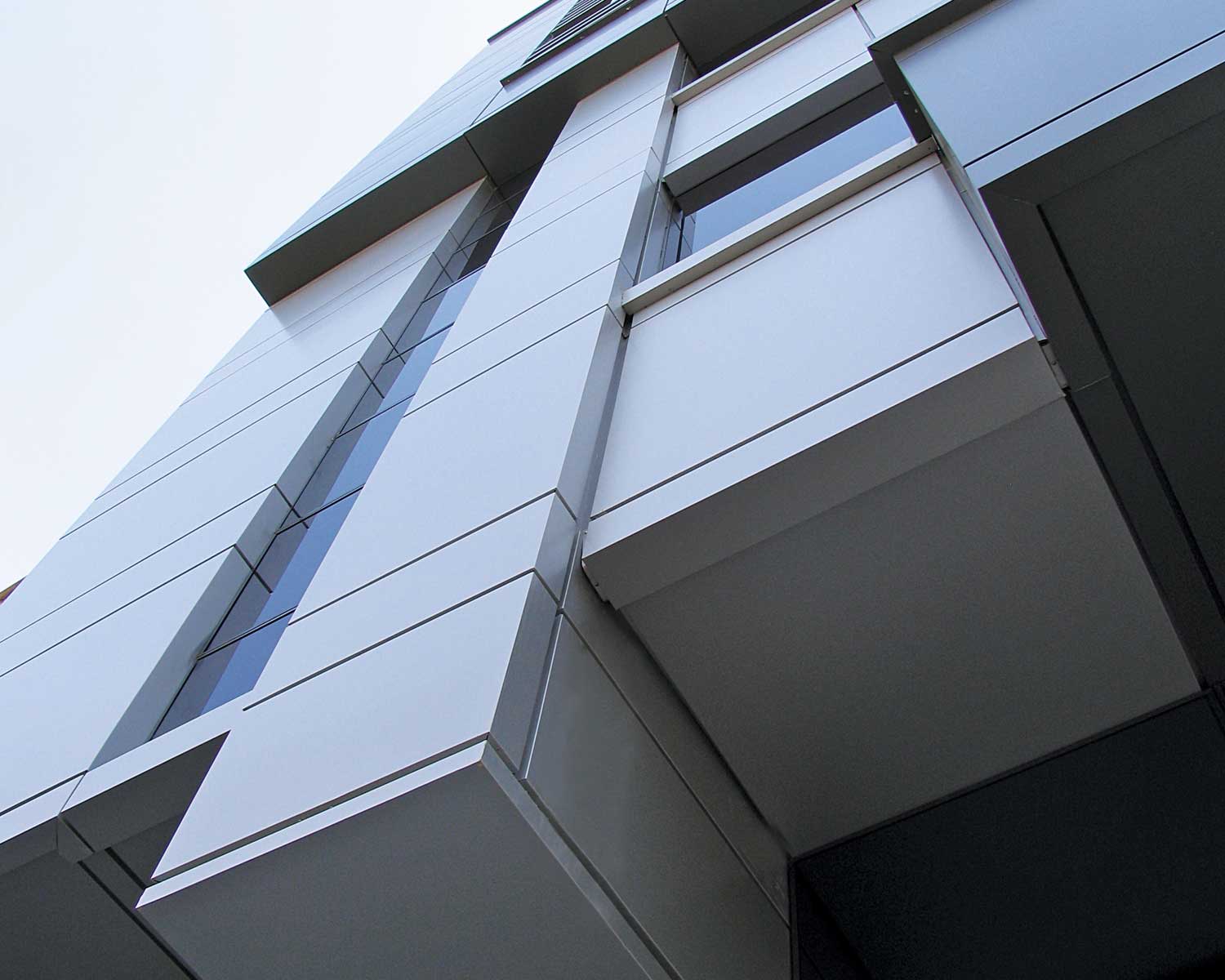 SAADAT ABAAD Office Building
